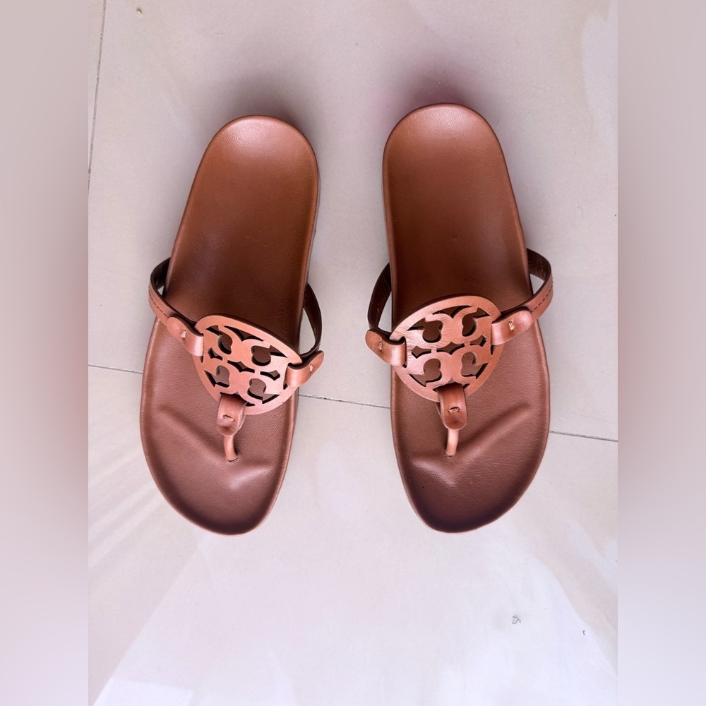 Tory Burch Tan Leather Sandals brown size 9